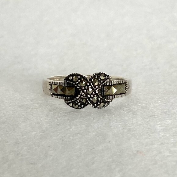 Sterling Silver 925 Marcasite X Criss Cross Knot Band Ring Sz 7.5 - Picture 2 of 16
